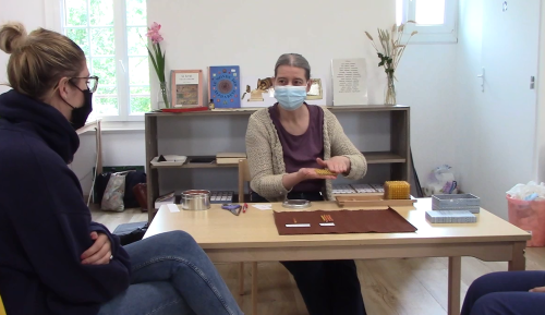 une présentation pendant une formation 6-12 ans.